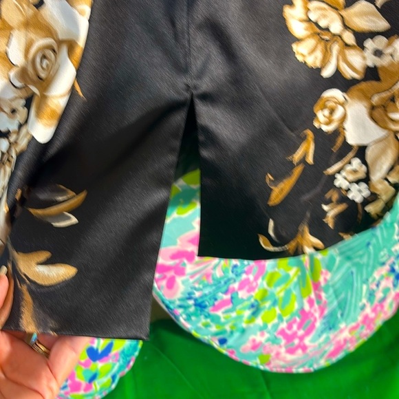 WHBM satiny feel black skirt with baroque floral sides - Picture 4 of 6